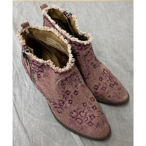 Naughty Monkey Women's Purple Embroidered Stacked Heel Ankle Bootie Sz 7.5